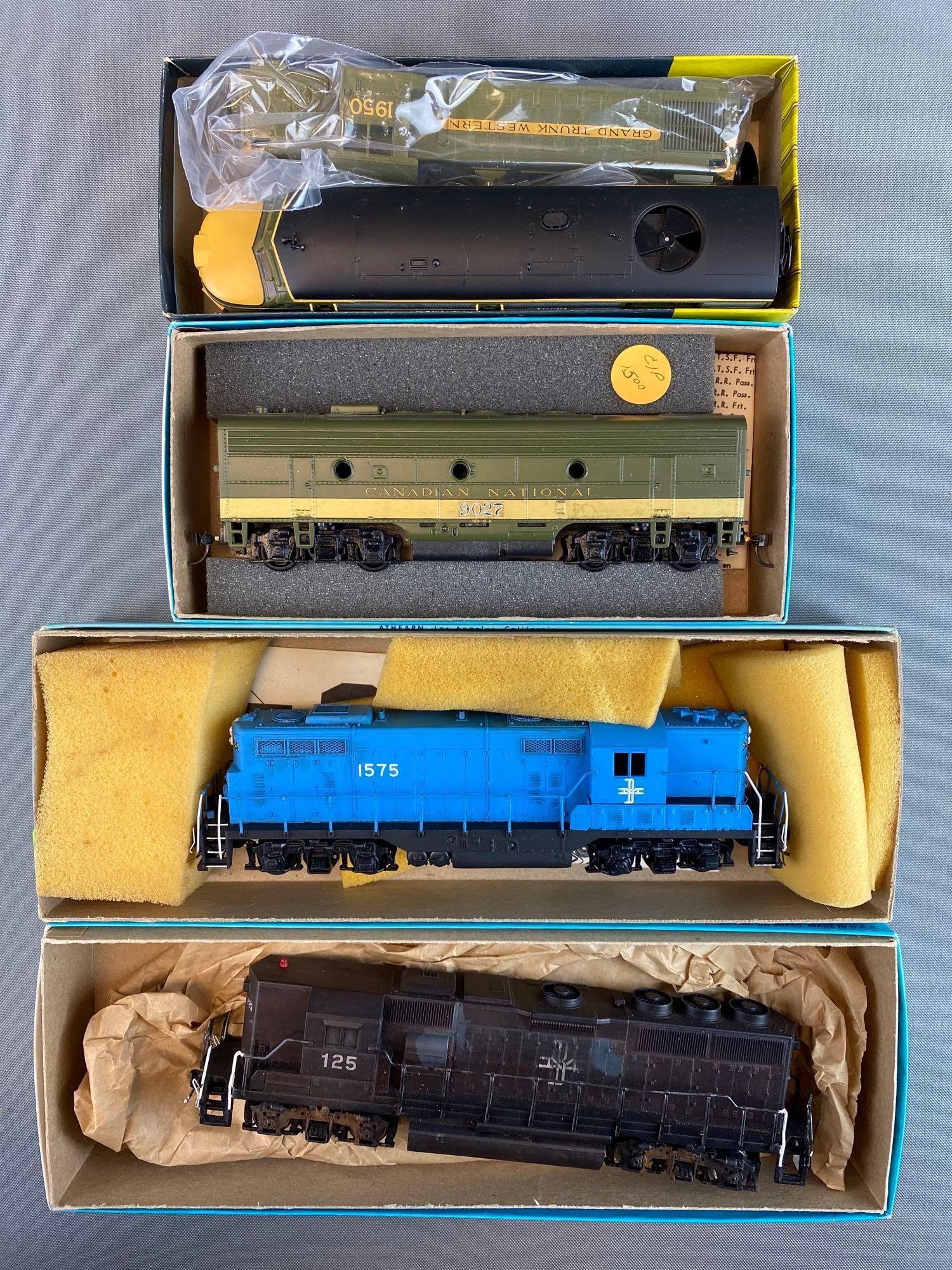 Group of 4 HO Scale Diesel Locomotives (1 of 3)