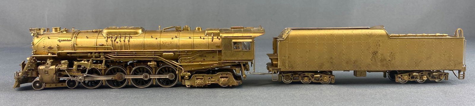 Brass HO Olympia Electric Light Locomotive and Tender (1 of 7)