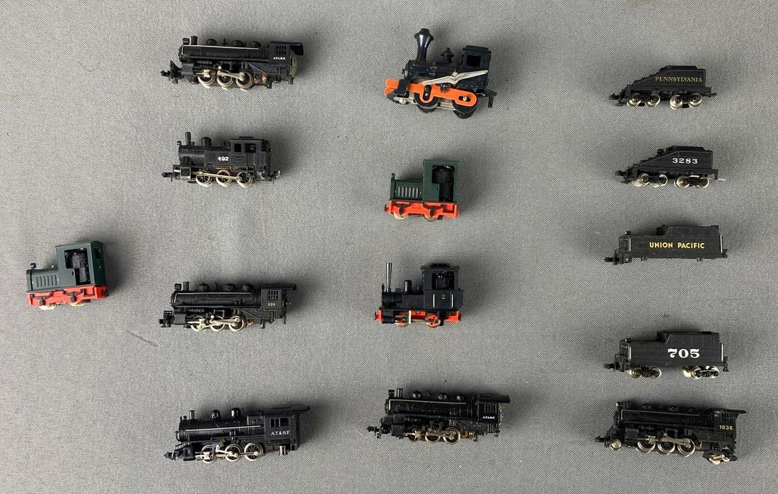 Group of 14 Assorted N Scale Steam Locomotives and Tenders (1 of 5)