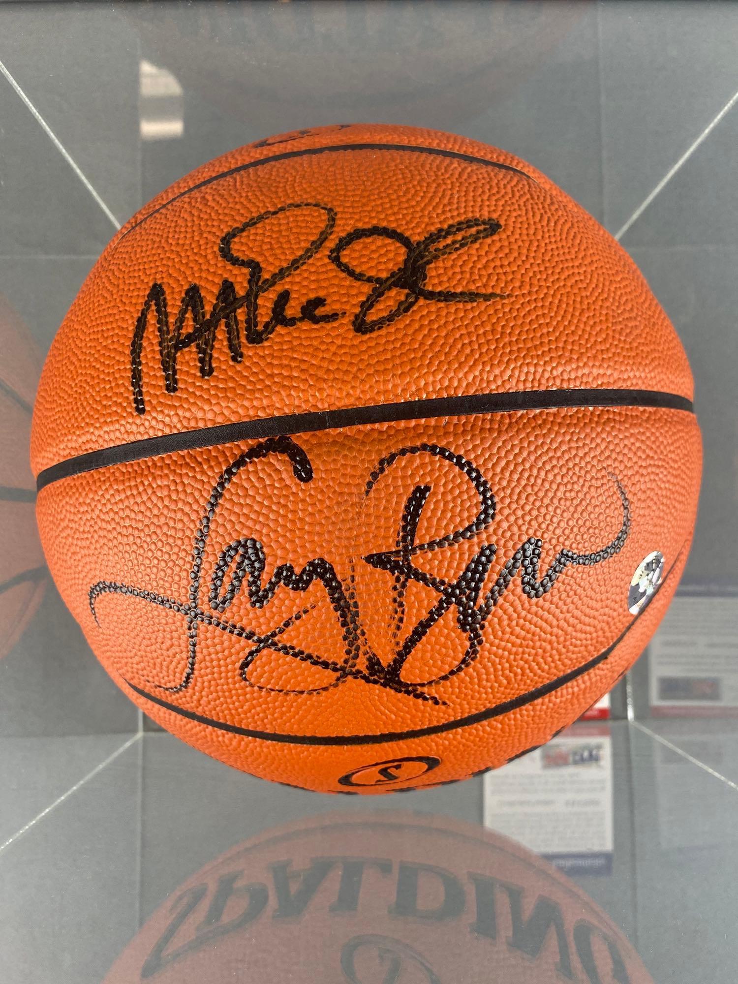 Magic Johnson and Larry Bird Signed Basketball PSA/DNA (1 of 5)