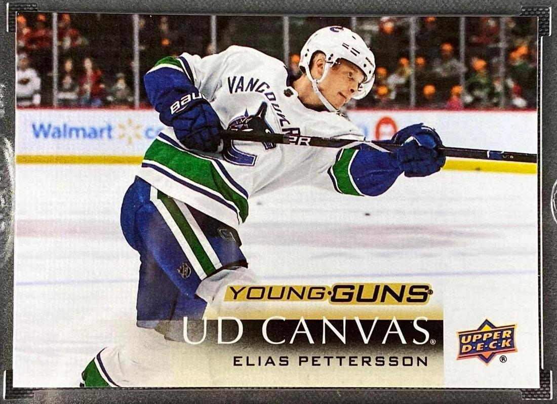 2018-19 Upper Deck Young Guns Elias Pettersson Card (1 of 3)