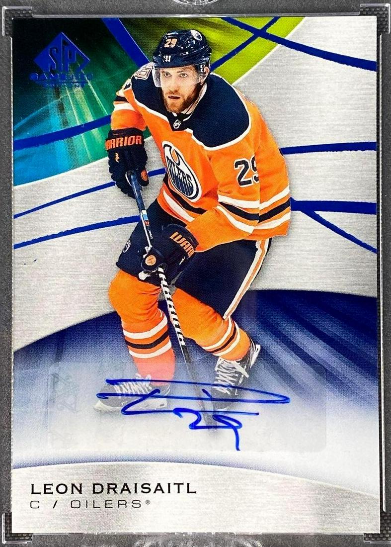 2019-20 SP Game Used Leon Draisaitl Auto Card: Blue #28, autographed, sharp card.