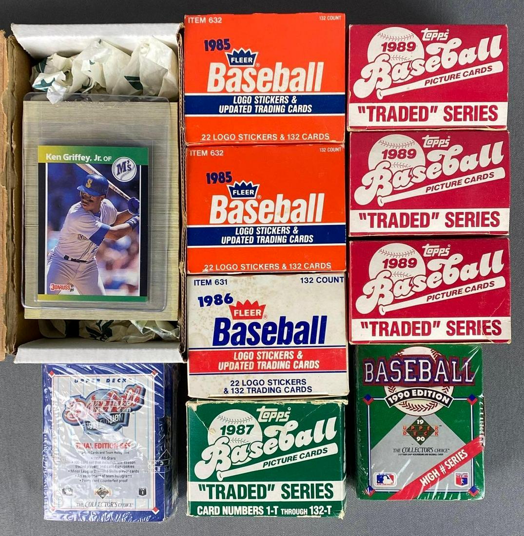 Group of 10 Baseball Traded Update + Small Subset Sets (1 of 7)