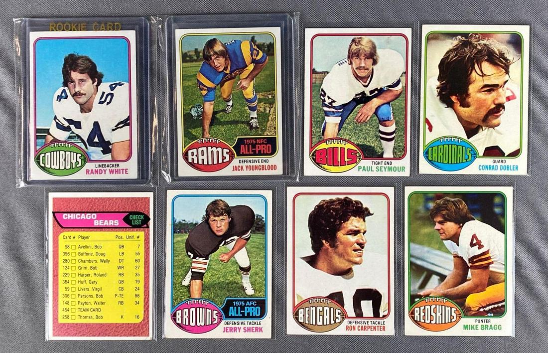 Group of 8 1976 Topps Football Cards (1 of 2)
