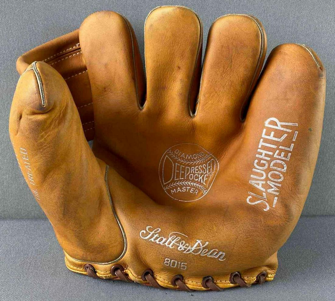 1950s Stall and Dean Slaughter Model 8015 Split Finger Baseball  Mitt (1 of 5)