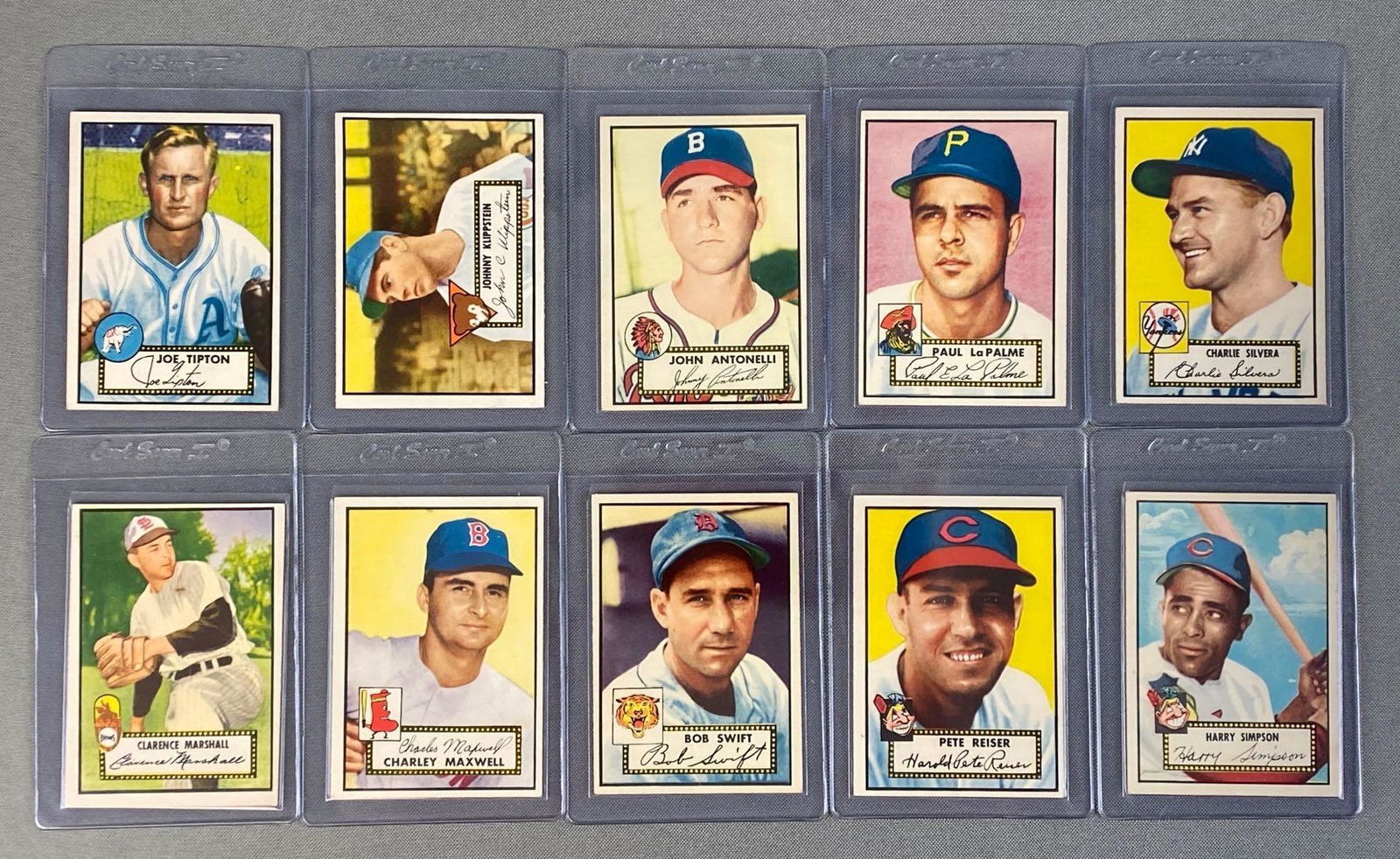 Group of 10 1952 Topps Baseball Cards Set break (1 of 5)
