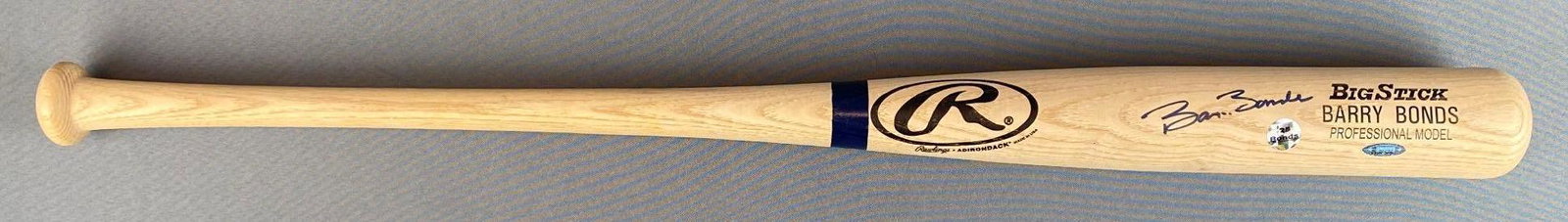 Barry Bonds Signed Baseball Bat: Barry Bonds Authenticated holographic sticker on bat, Rawlings bat, professional model.