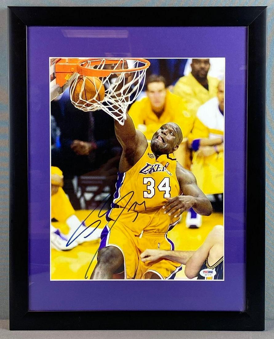 Shaquille ONeal L.A. Lakers Signed Photograph PSA/DNA (1 of 7)