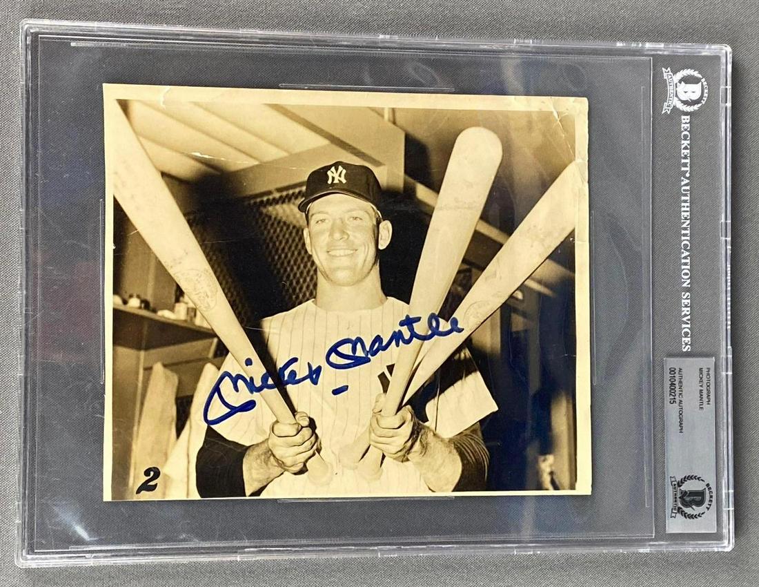 Mickey Mantle Autographed Photo Beckett Certified (1 of 5)