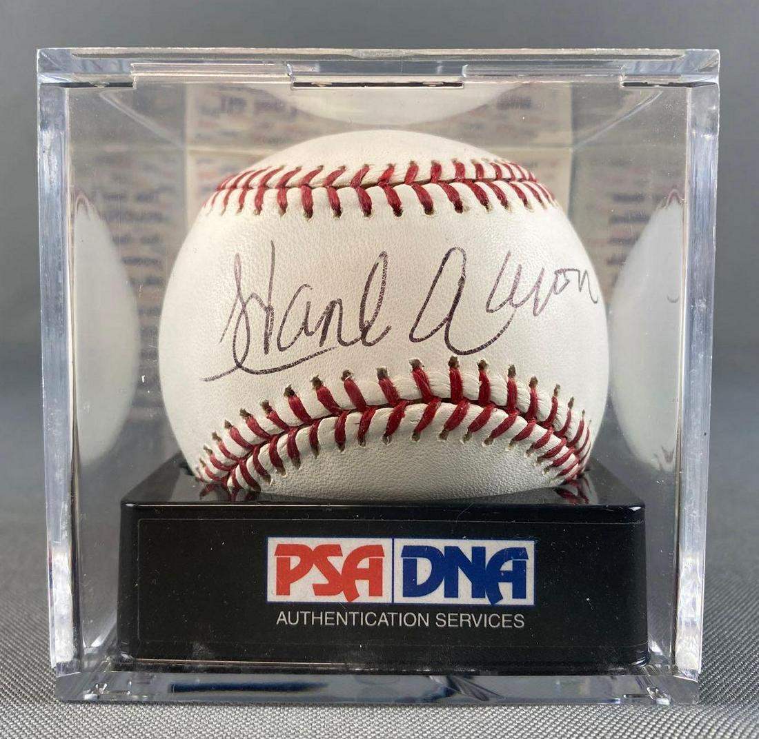 Hank Aaron Autographed Baseball PSA 10 Gem Mint (1 of 6)
