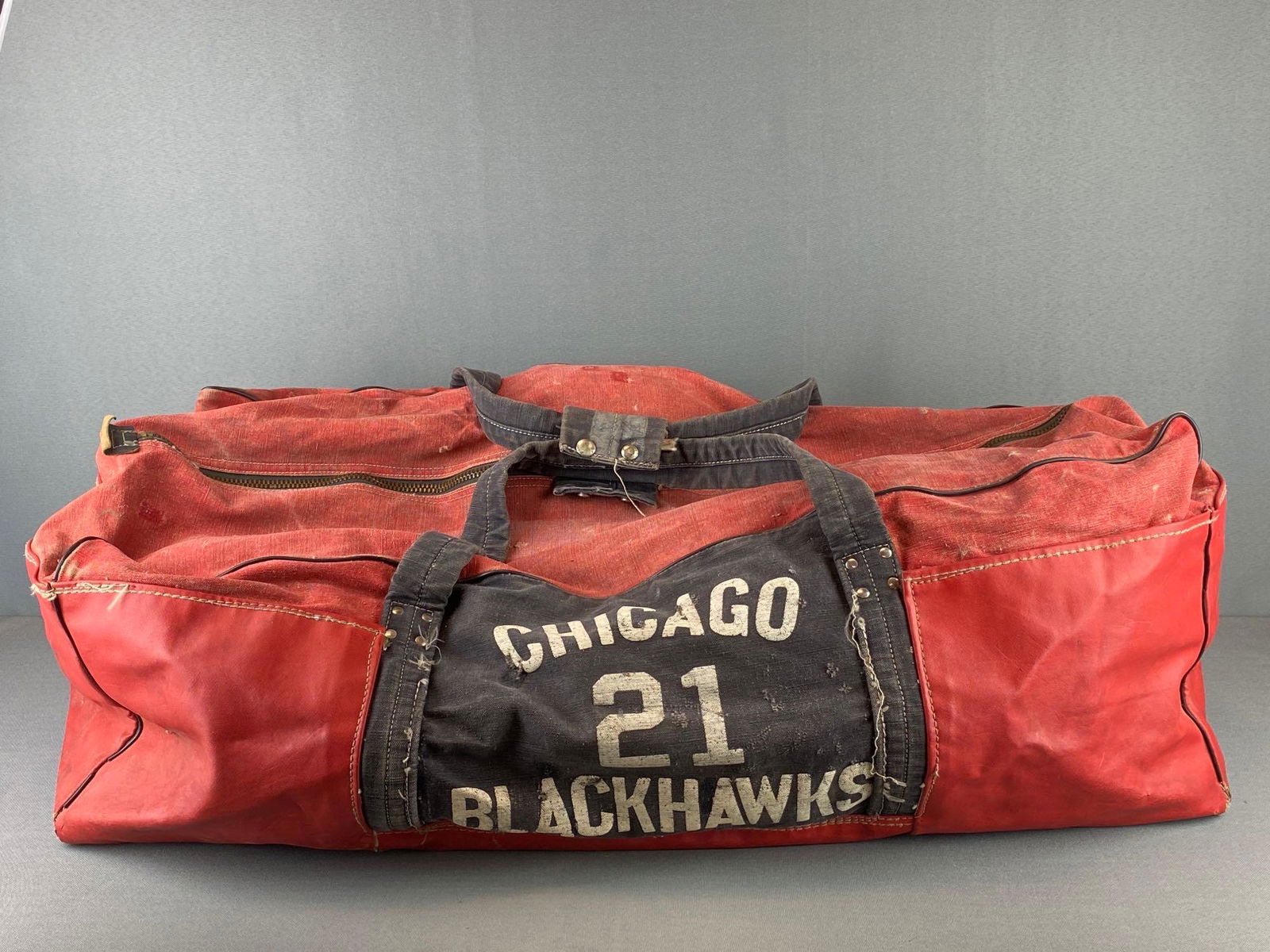 Chicago Blackhawks Stan Mikita Equipment Bag (1 of 7)