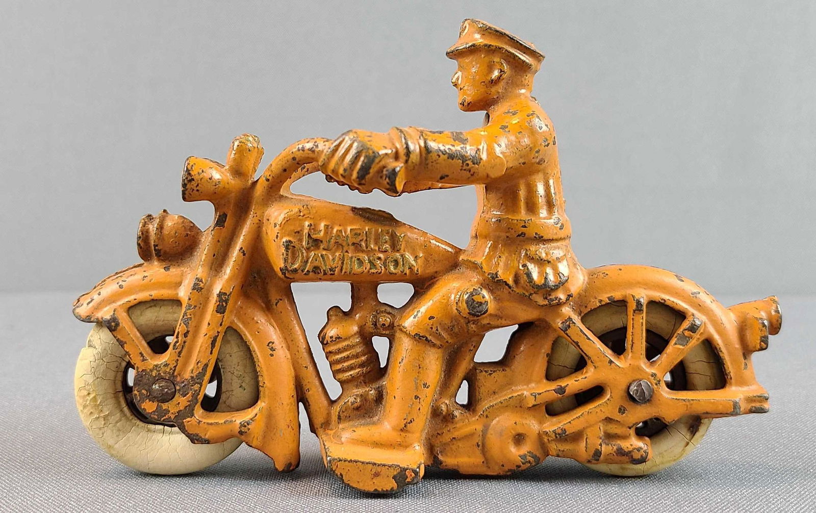 Cast Iron Harley Davidson Police Motorcycle (1 of 6)