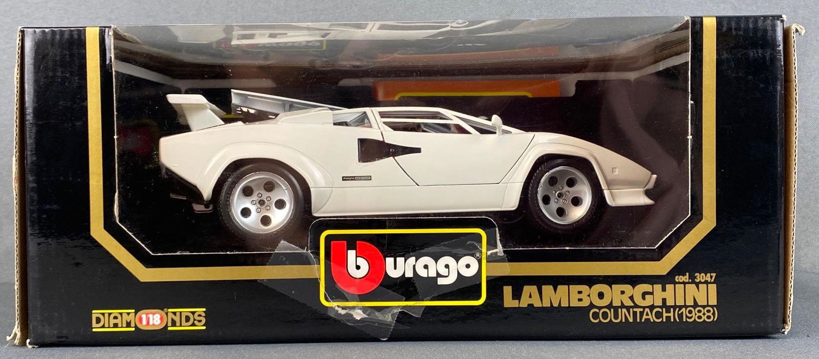 Bburago 1988 Lamborghini Countach Die-Cast Vehicle (1 of 5)