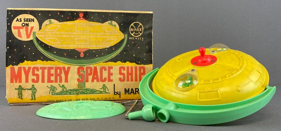 Mystery Space Ship: Original box with water damage. Missing pieces.