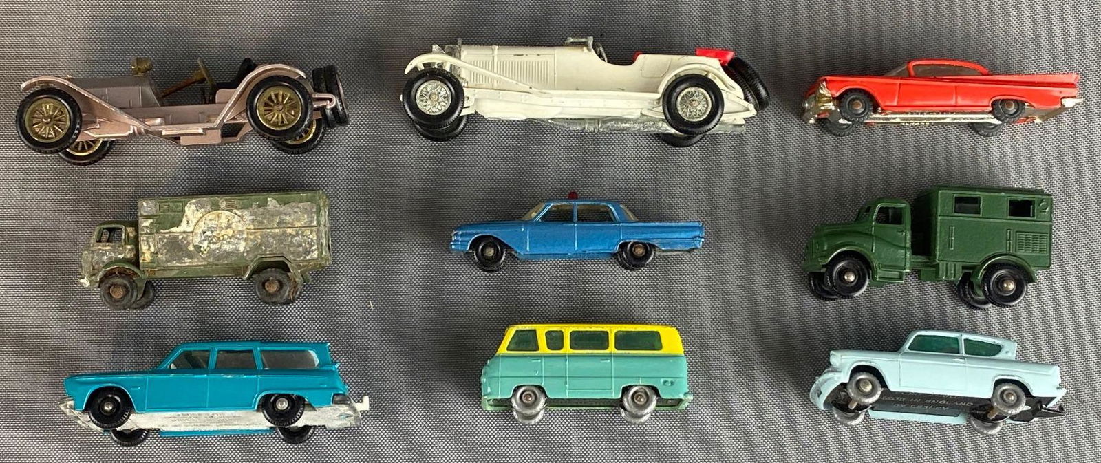 Group of 9 Assorted Die-Cast Vehicles (1 of 5)