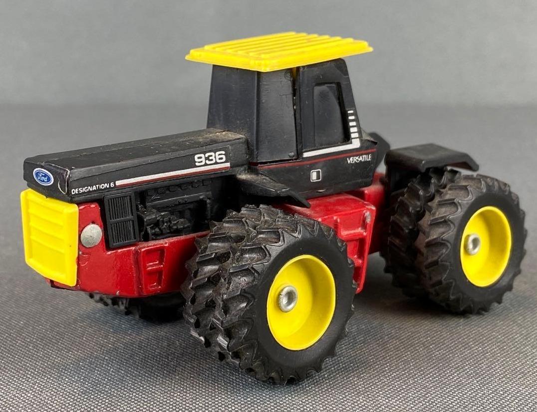 #936 Versatile Die Cast Designation 6 Tractor (1 of 5)