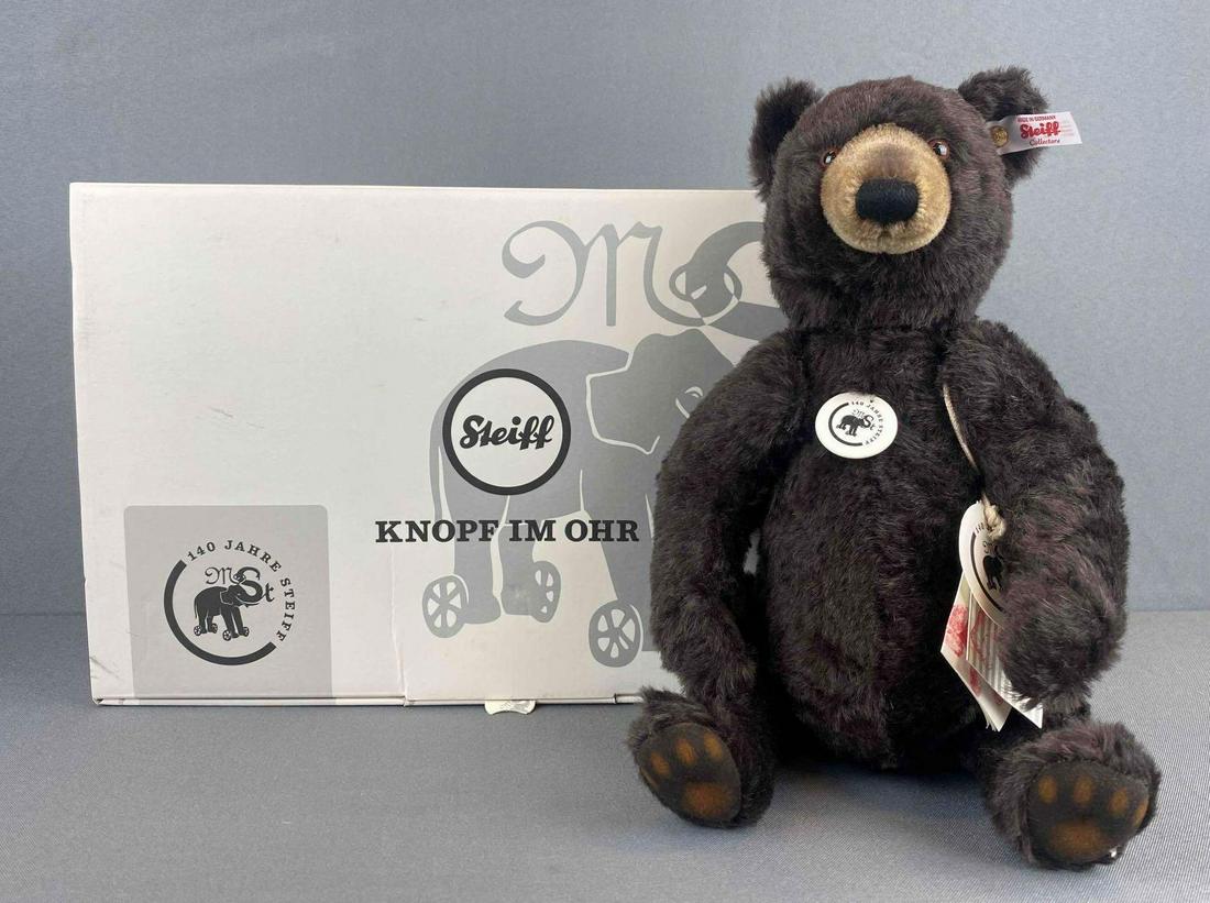 Steiff Limited Edition Joseph Grizzly Bear: 2020. 006197. No. 376/1880. With COA and original box. 140 Jahre Steiff. Noisemaker works