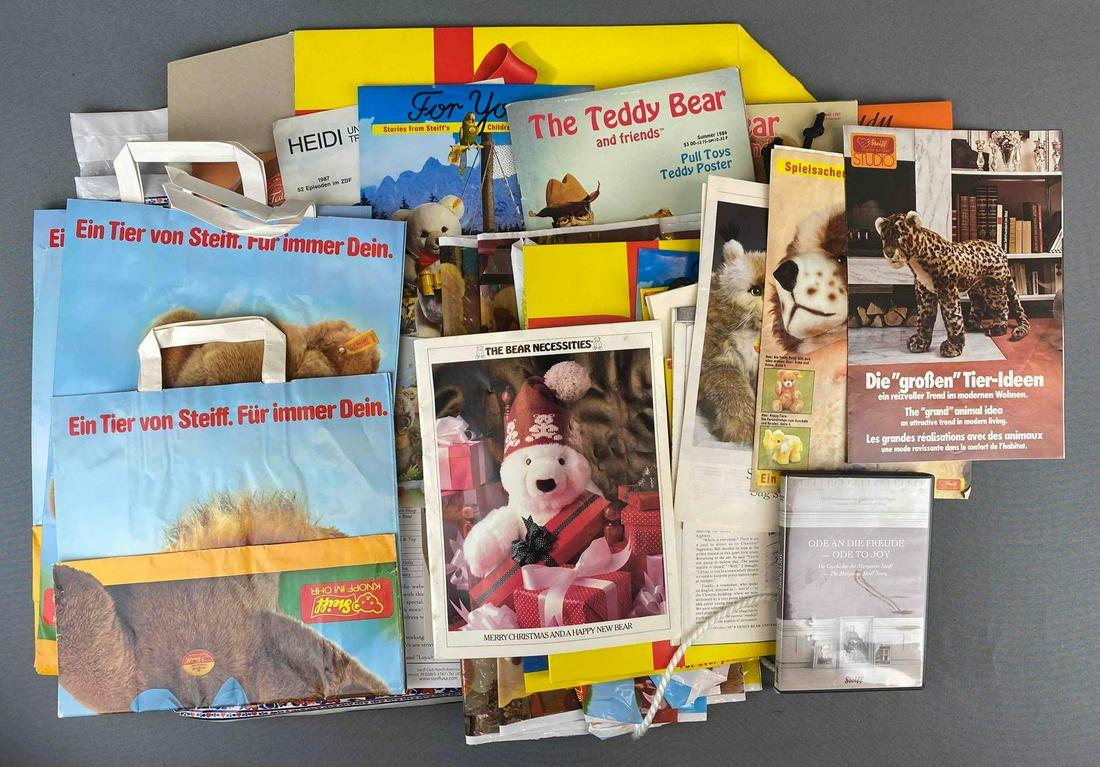 Group of Assorted Steiff Items: Includes magazines, bags, CD, and more.