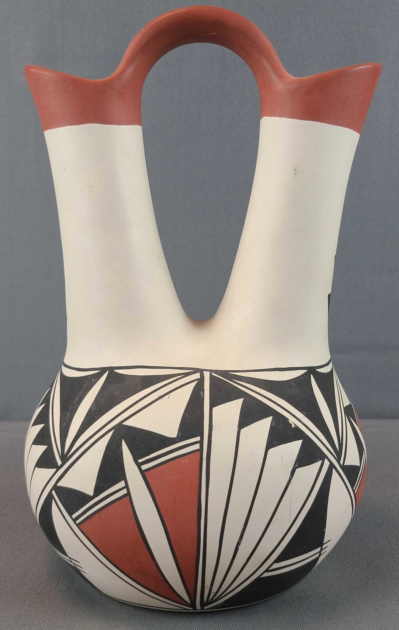 Native American Acoma Pottery Wedding Vase (1 of 7)