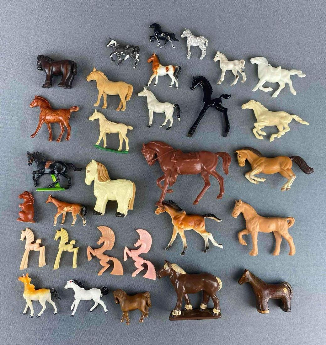Group of 30 Assorted Horse Figurines (1 of 3)