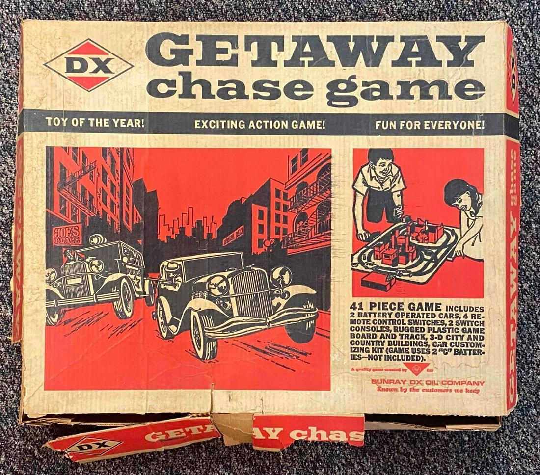 Getaway Chase Slot Car Game (1 of 11)