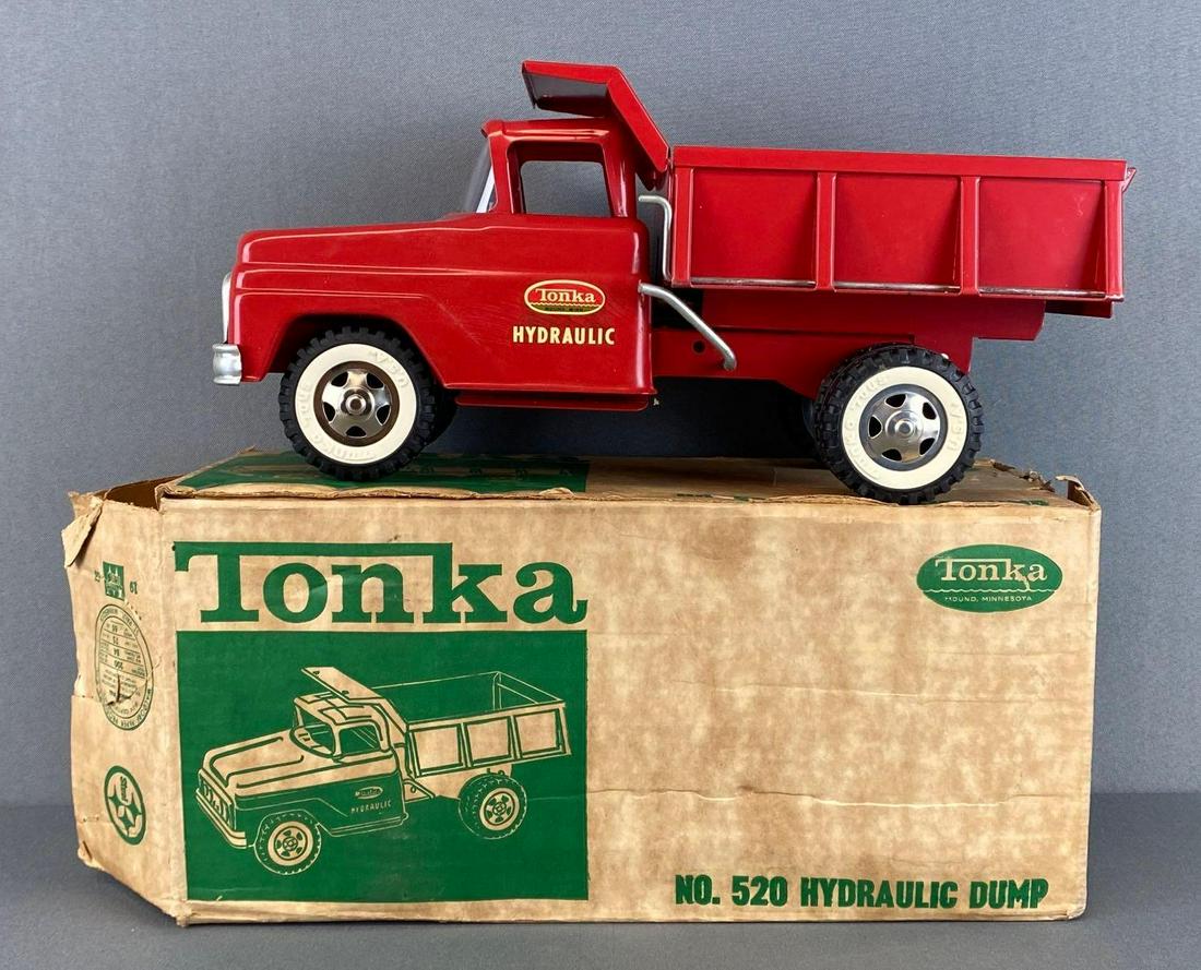 Tonka Toys Steel Hydraulic Dump No. 520 (1 of 14)