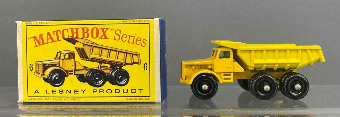 Matchbox No. 6 Euclid Quarry Truck (1 of 9)