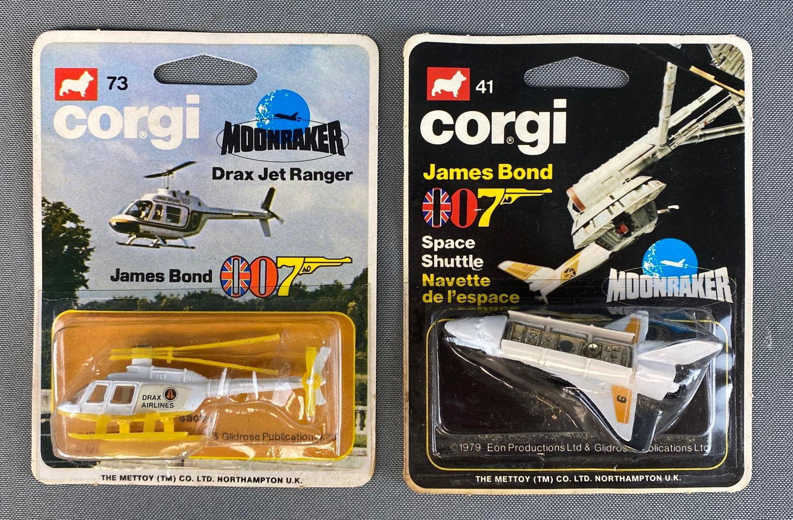 Group of 2 Corgi James Bond 007 Die-Cast Vehicles (1 of 4)