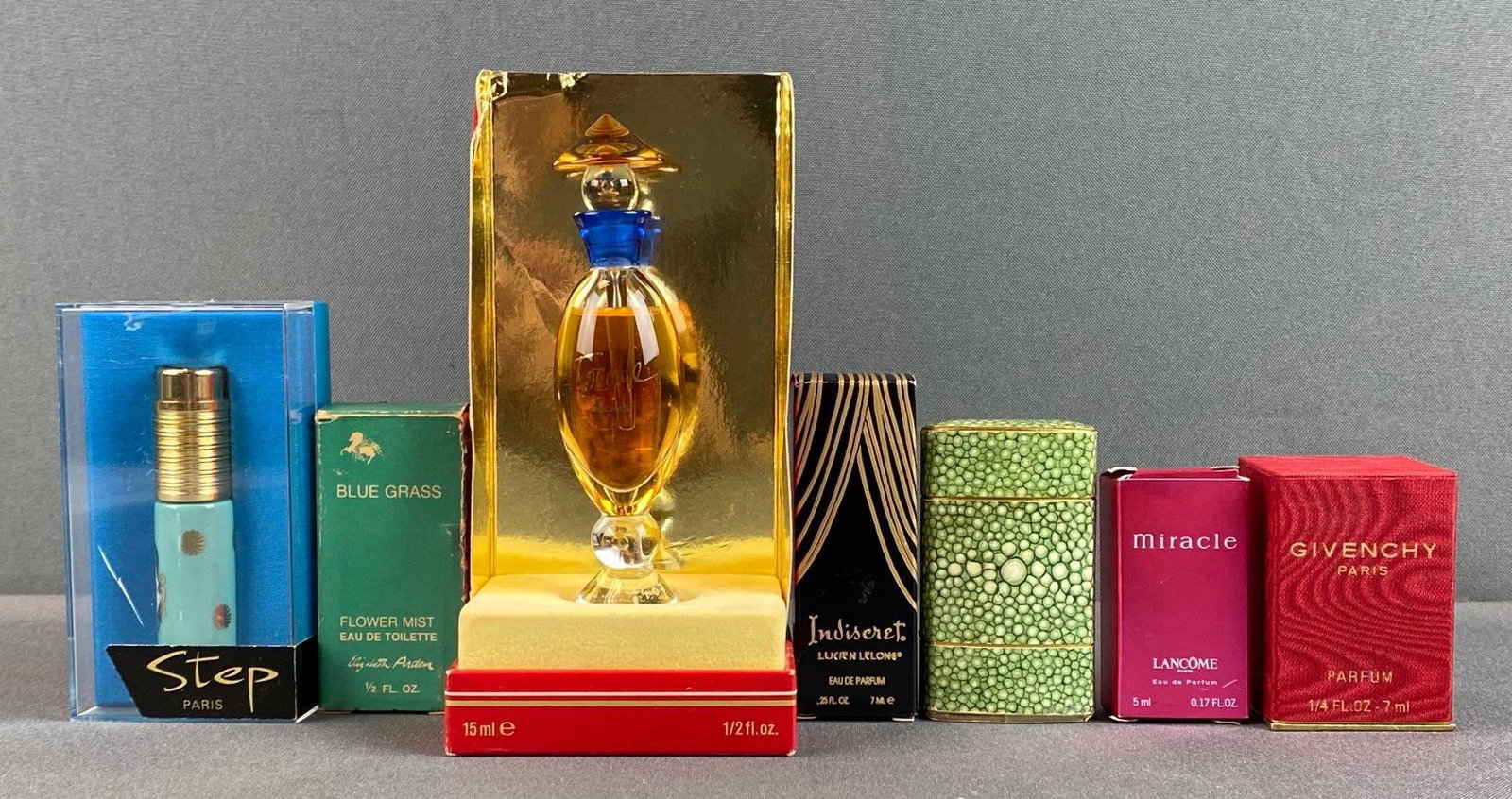 Group of 7 Assorted Boxed Perfumes (1 of 3)