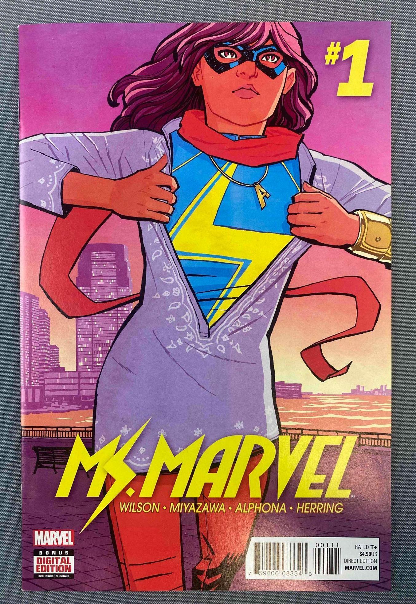 Marvel Comics Ms. Marvel No. 1 (1 of 8)