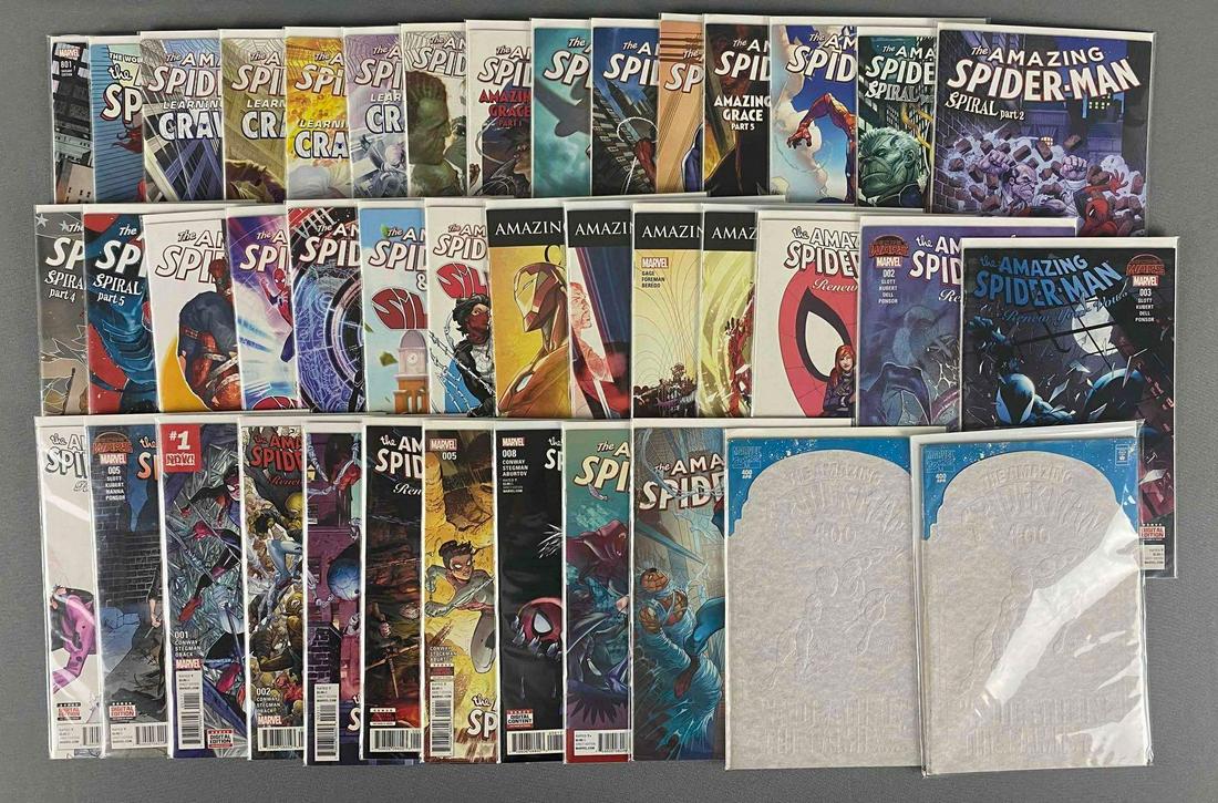 Group of 30+ Marvel The Amazing Spider-Man Comic Books (1 of 4)