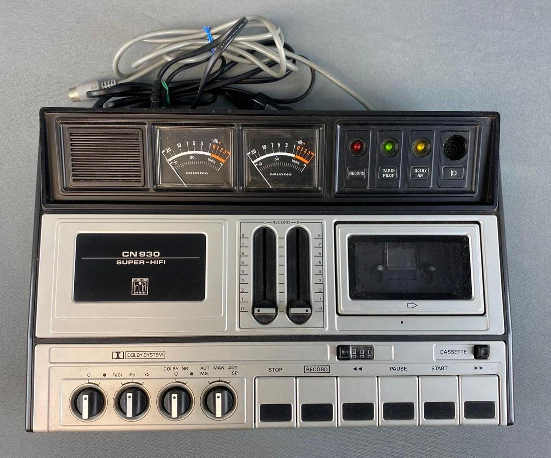 Grundig Model CN 930 Super - HiFi Recorder (1 of 4)