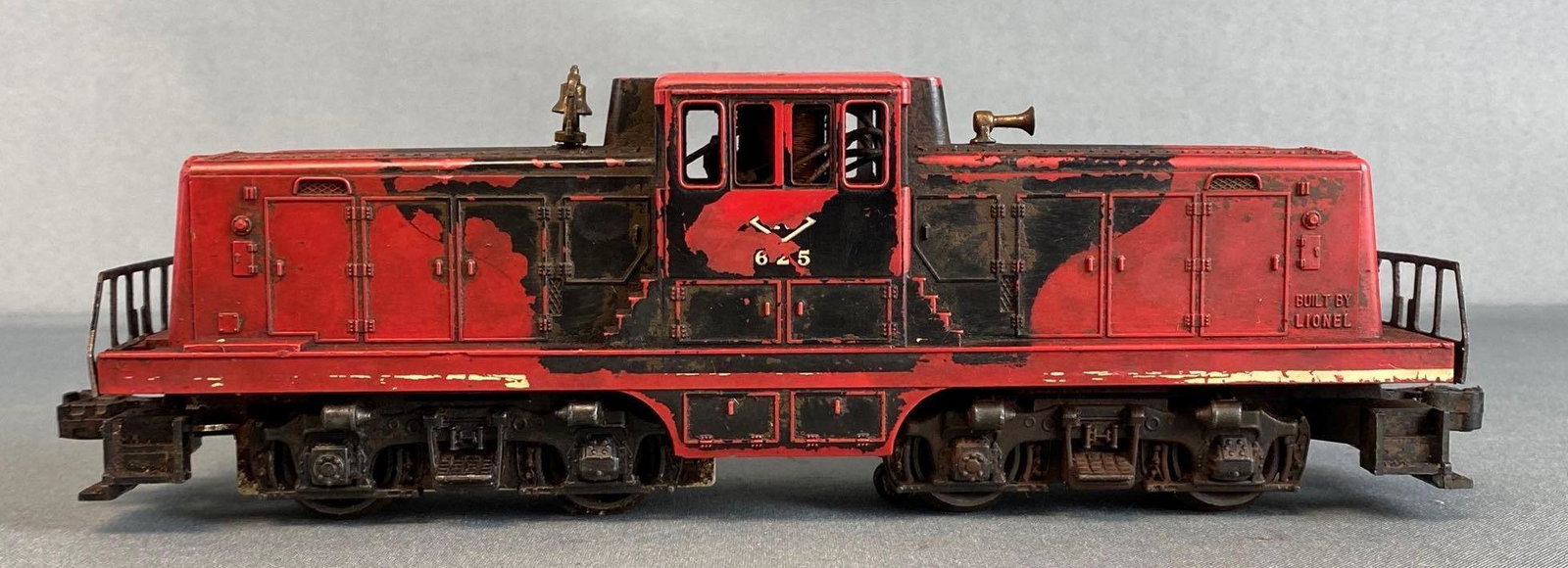 Lionel O Scale No. 625 Diesel Switcher (1 of 7)