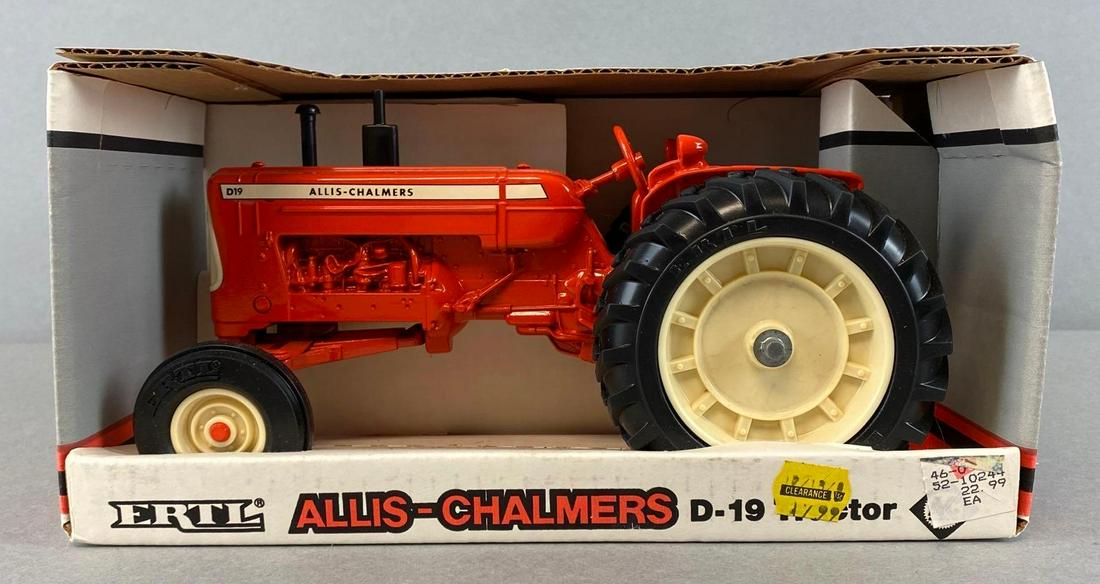 ERTL Allis-Chalmers D-19 Die Cast Tractor: 1/16 scale, 1990, in original box, box measures 5 3/4 x 11 1/2 x 6 1/4in.