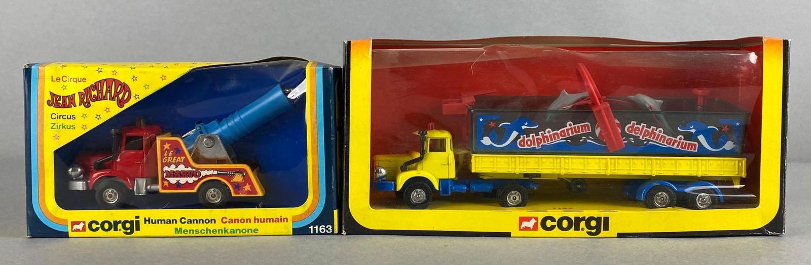 Group of 2 Corgi Die-Cast Circus Vehicles (1 of 5)