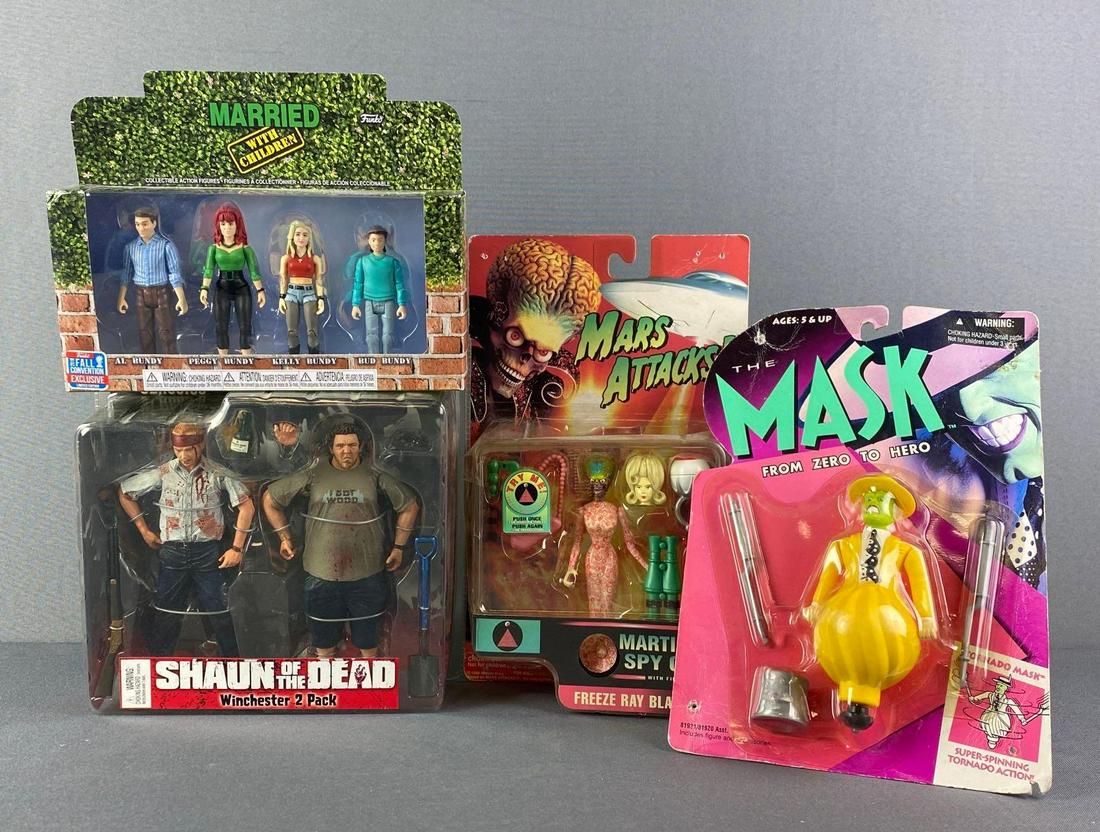 Group of 4 Assorted Action Figures (1 of 3)