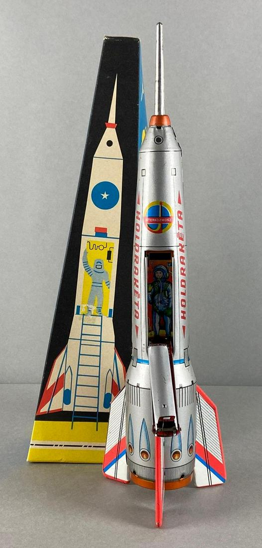 Vintage Hungarian Holdraketa Tin Litho Friction Rocket (1 of 8)