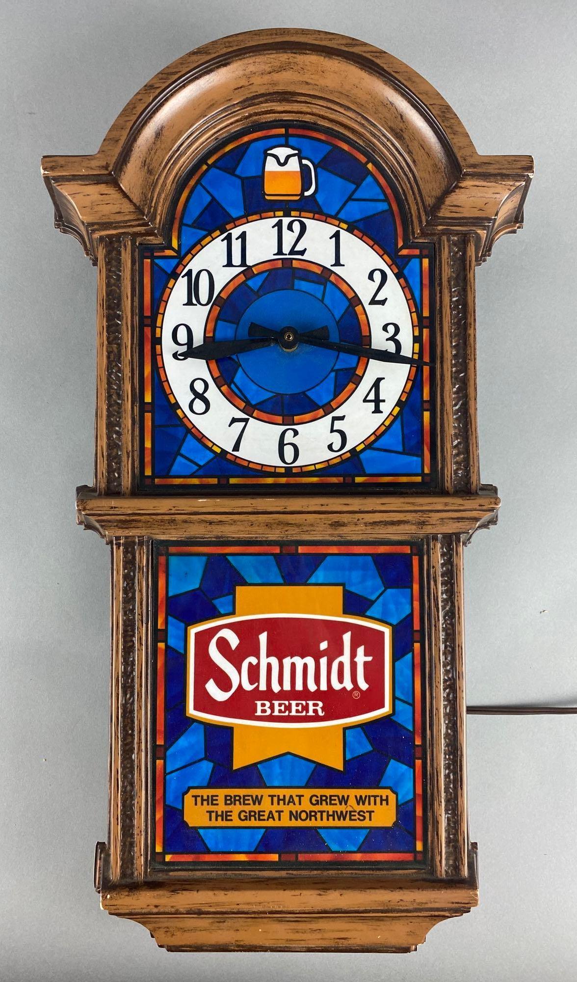 Schmidt Beer Light Up Advertising Clock (1 of 4)