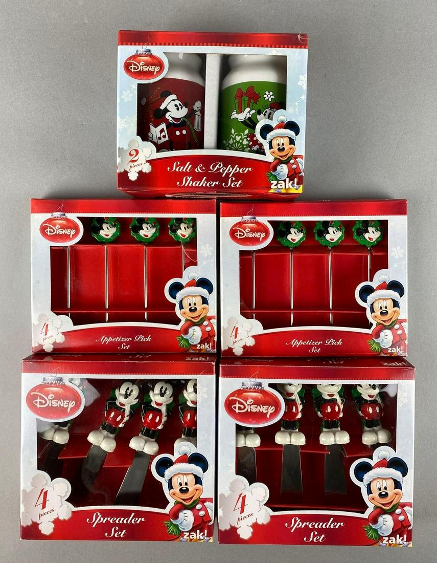 Group of 5 Disney Christmas Items (1 of 4)