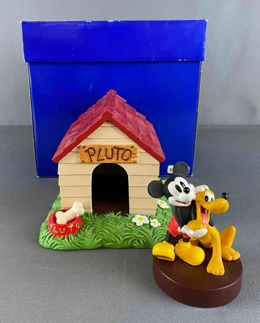 Walt Disney World Disneyana Convention Mickey, Pluto and Dog house Resin figurine (1 of 6)