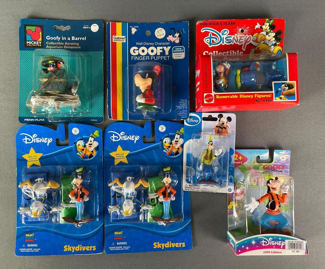 Group of 7 Assorted Disney Figurines (1 of 2)