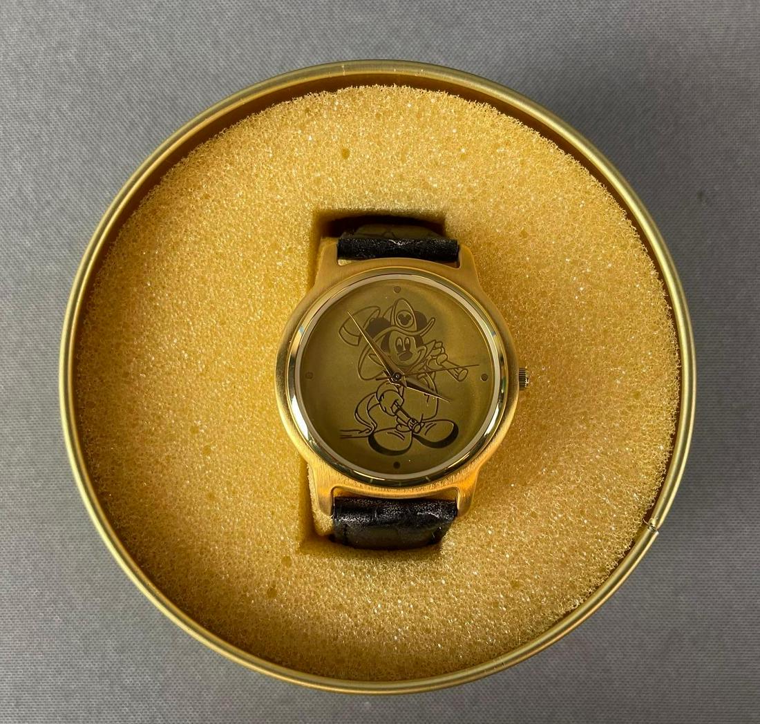 Disneyland Firefighter Mickey Mouse Wristwatch (1 of 3)