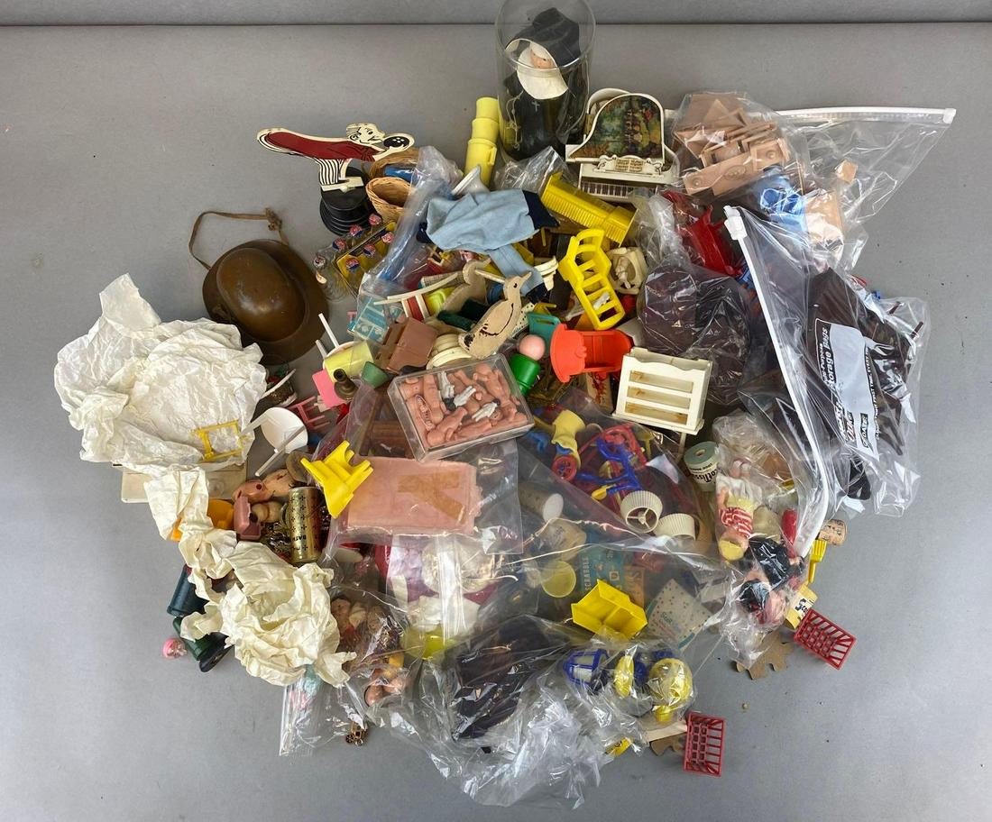 Group of 30+ Assorted Childrens Toys (1 of 4)