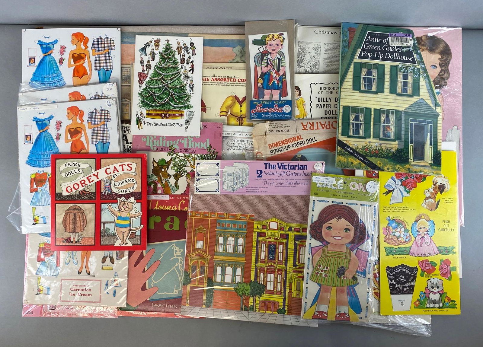 Large Group of Assorted Paper Doll Sets and More (1 of 6)