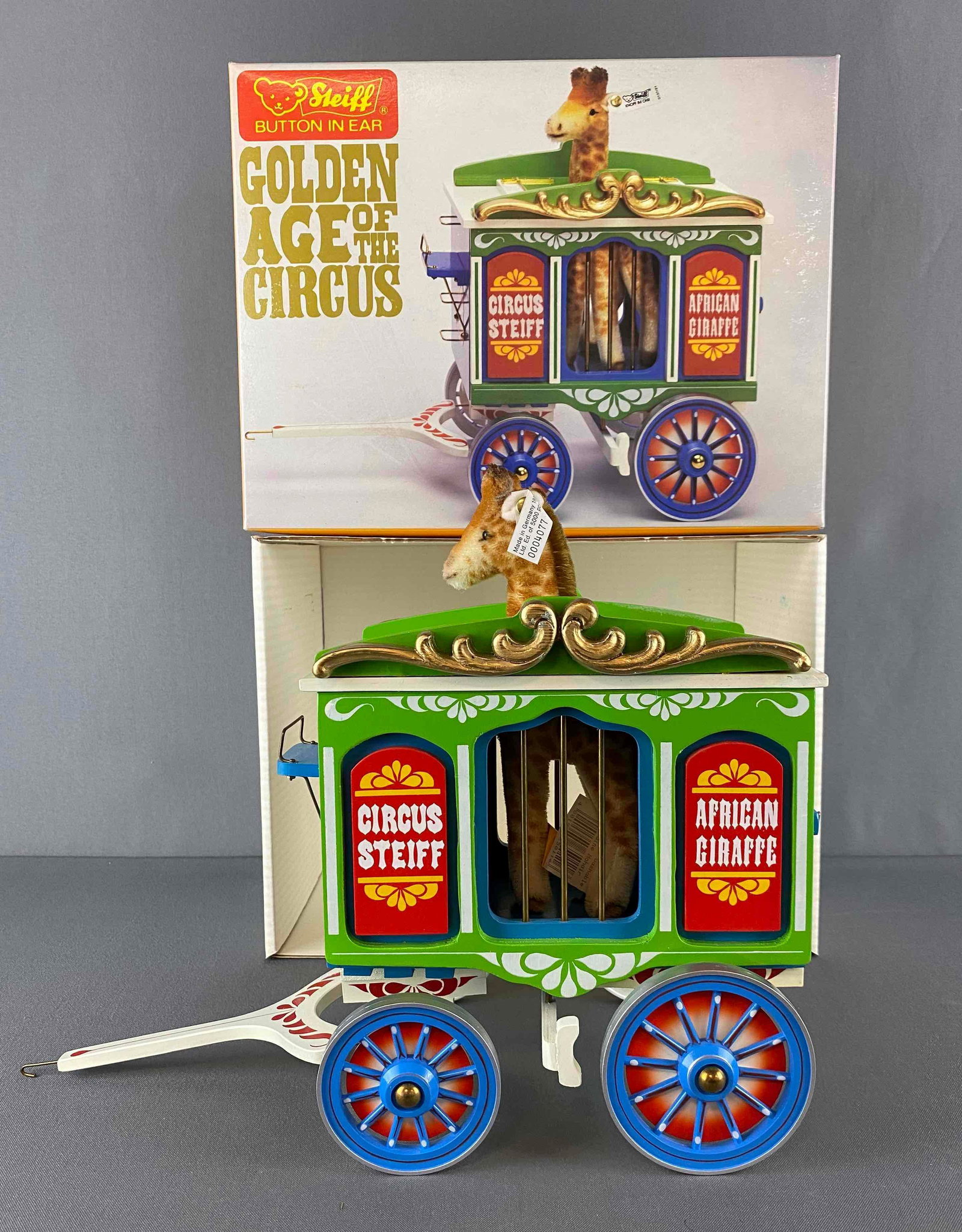 Limited Edition Steiff Golden Age of the Circus African Giraffe Set (1 of 6)