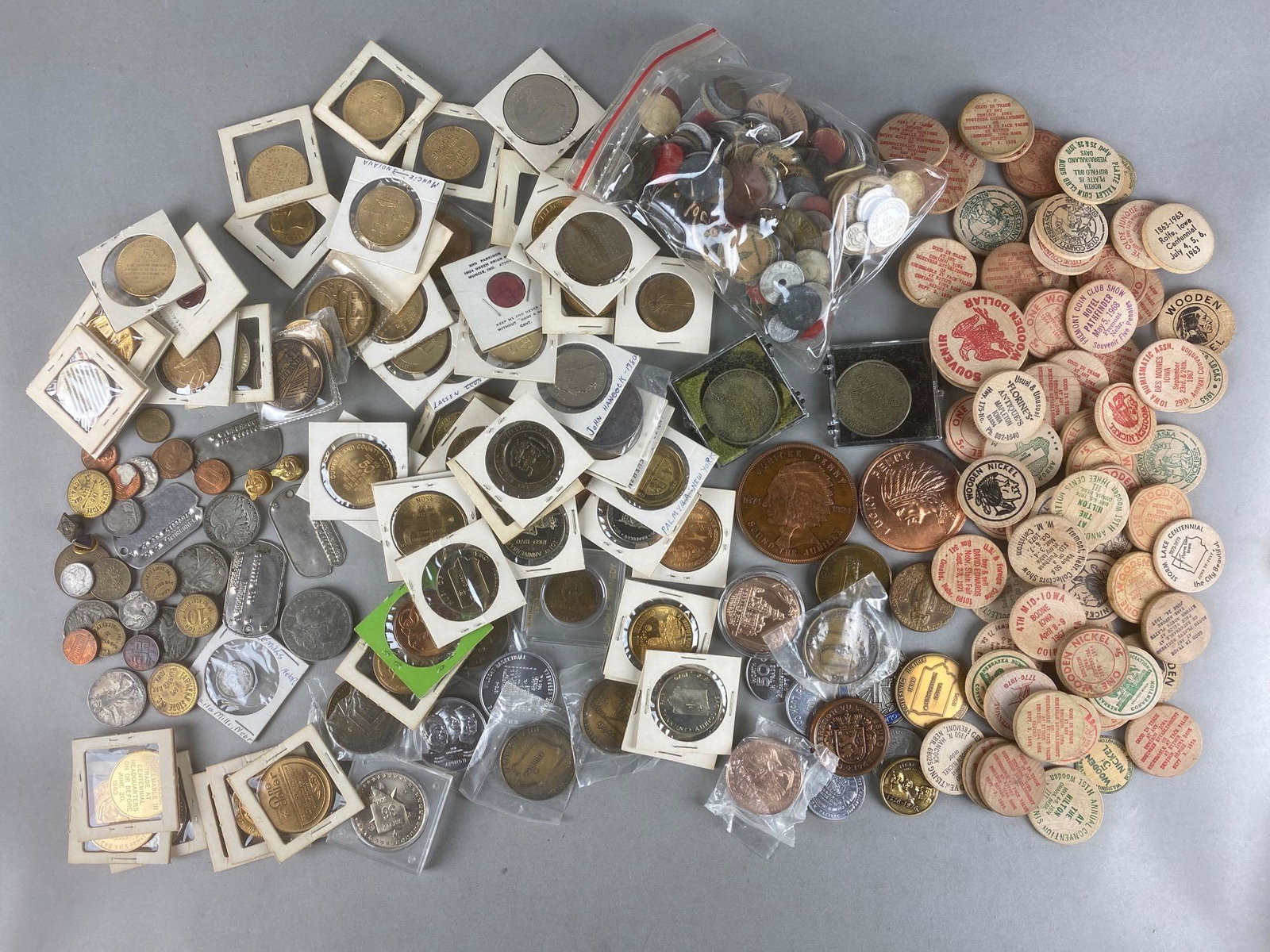 Group of Assorted Coins and Tokens (1 of 7)