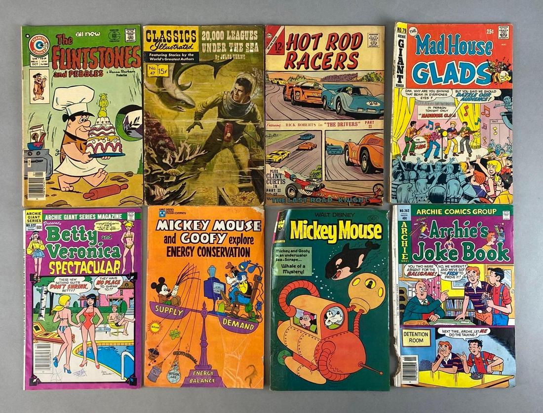 Group of 8 Assorted Comic Books (1 of 4)