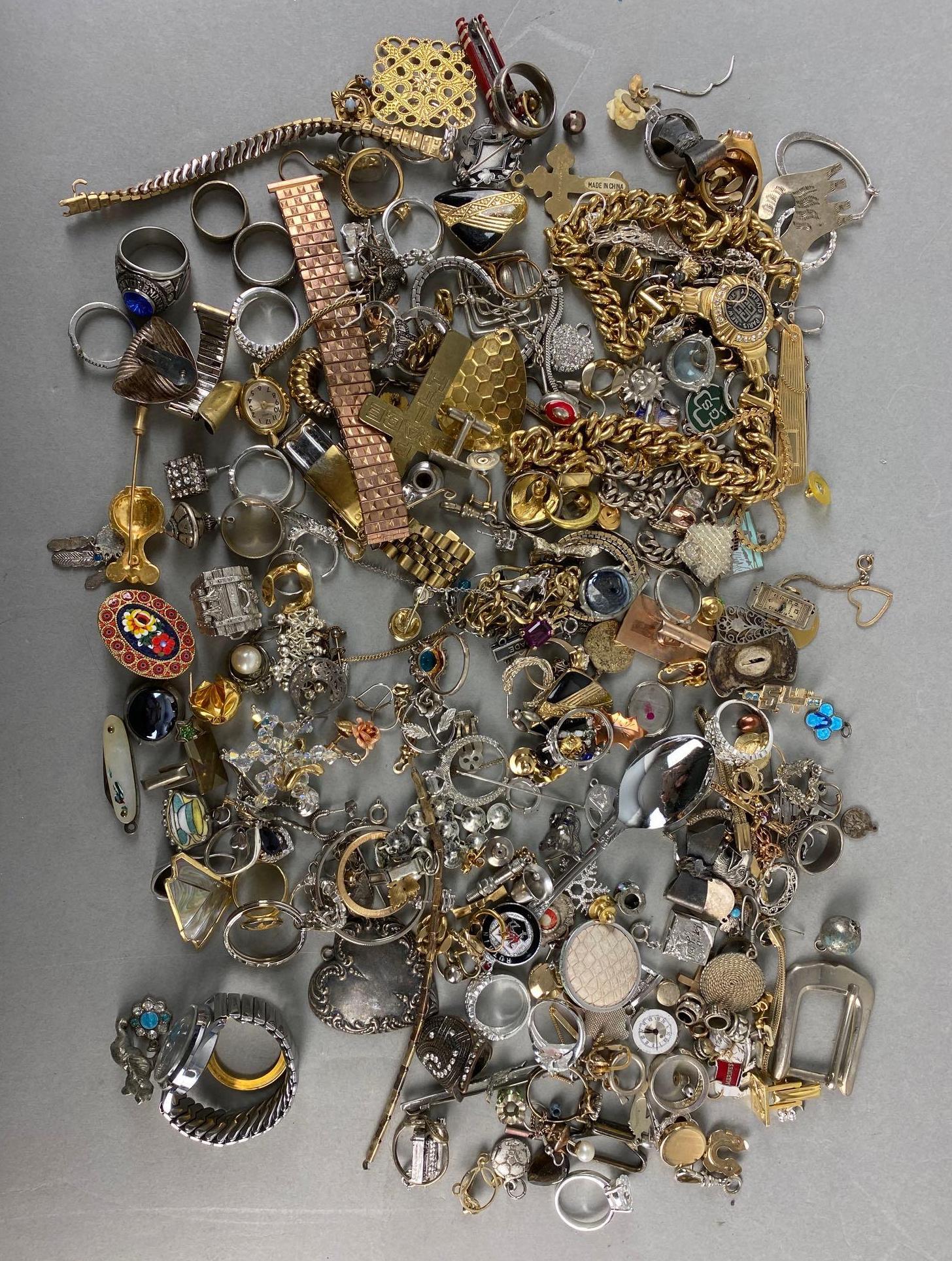 Group of Assorted Costume Jewelry/Accessories (1 of 5)
