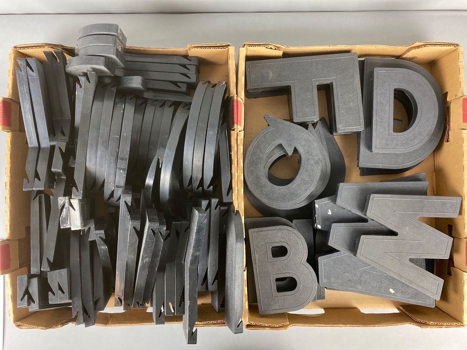 Group of Assorted Large Sign Letters (1 of 3)