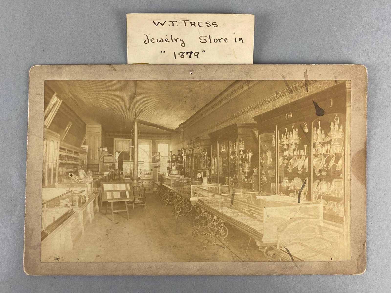 Ottawa IL. W.T. Tress Jewelry Store Interior Photograph (1 of 4)